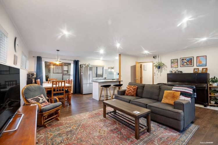 1/4 Pine Street New Lynn_6