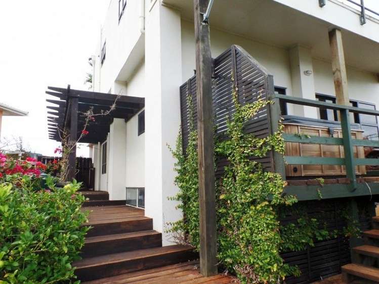 13 Eames Crescent Te Mata_17