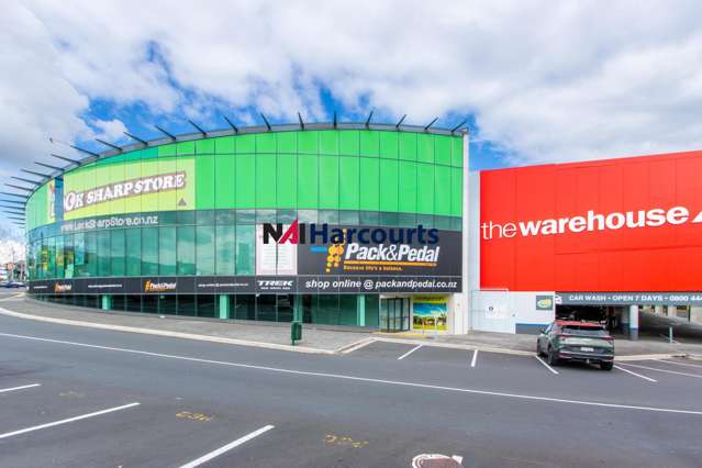 Albany Mega Centre Opportunity!