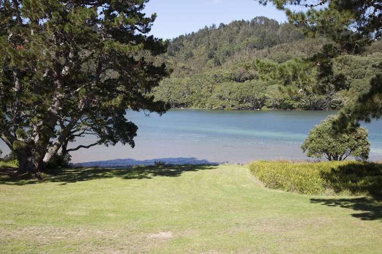 135 Patuwai Drive Whangamata_23