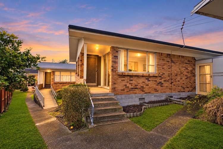 2/32 Coles Crescent Papakura_0