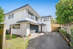 3 Bed 2 bath - Owner moving Overseas!!