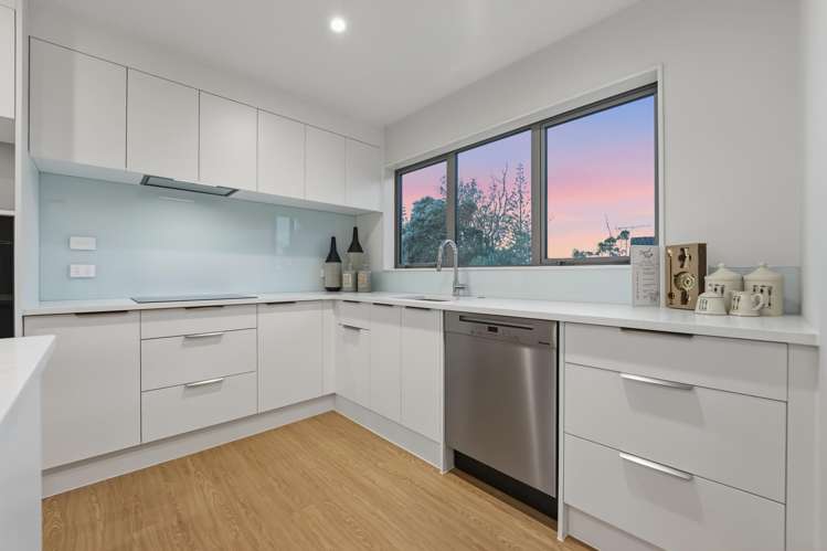 72 & 74 Sycamore Drive Sunnynook_6
