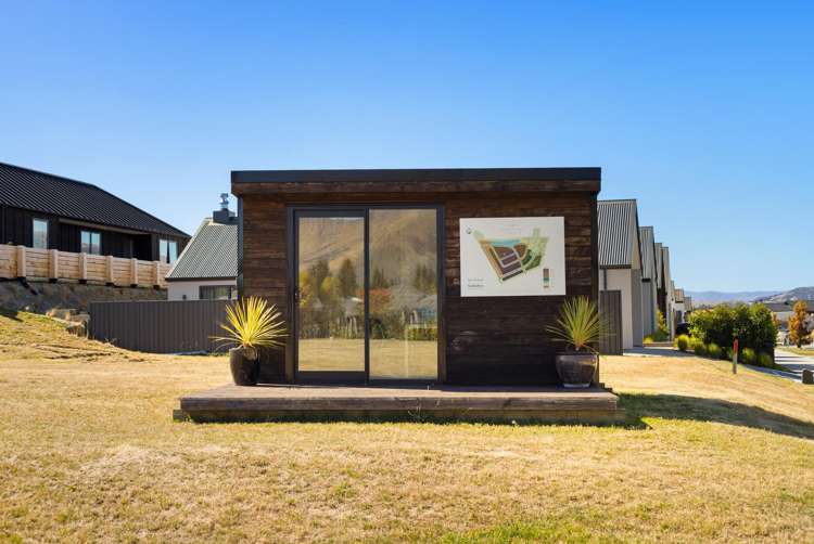 Pembroke Terrace, Avalon Station Drive Wanaka_14