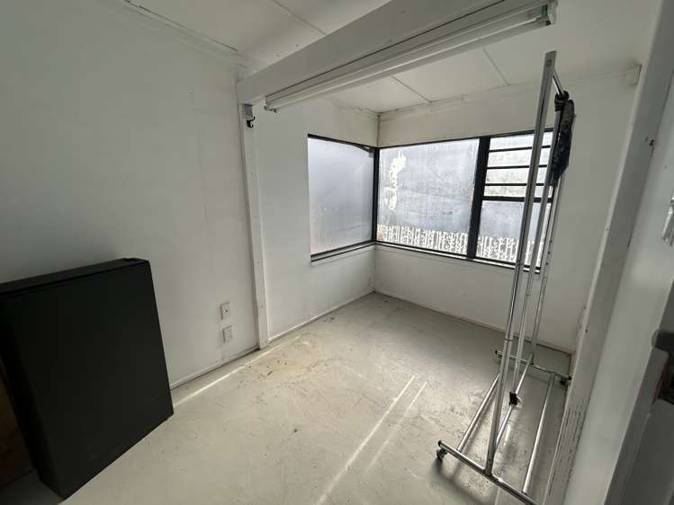 Unit 1/27 Factory Road Mosgiel_5