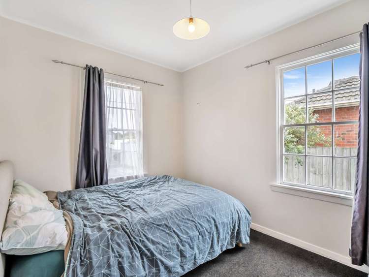 8 Bampton Street Dallington_15