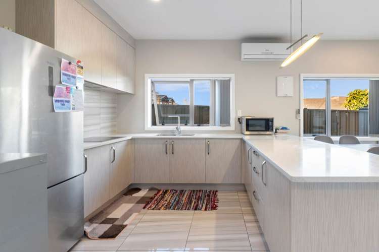 16 Farnborough Crescent Mangere_12