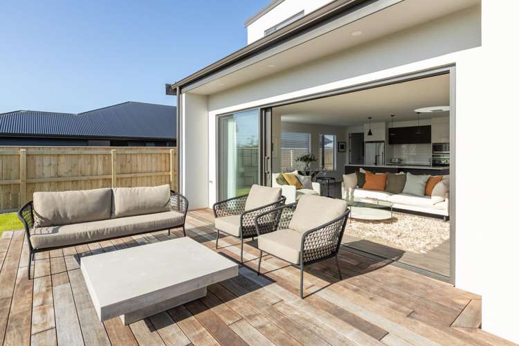 33 Marine Corps Drive Solway_19