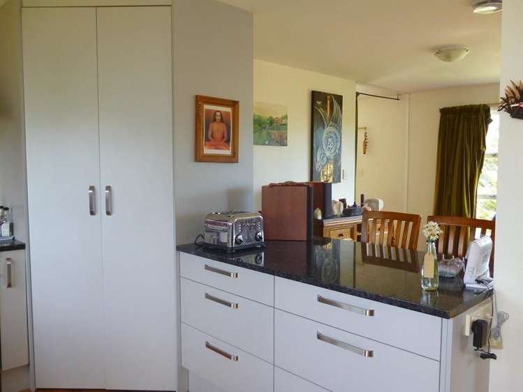 14 Edinburgh Street Takaka_6