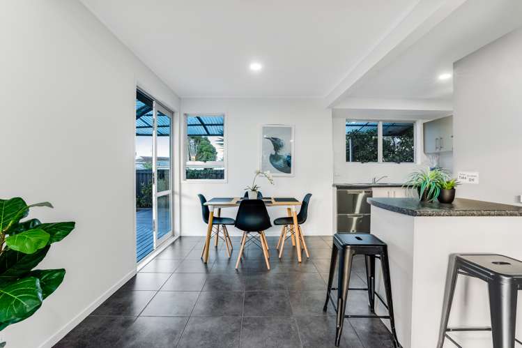 102 Flat Bush Road Clover Park_3