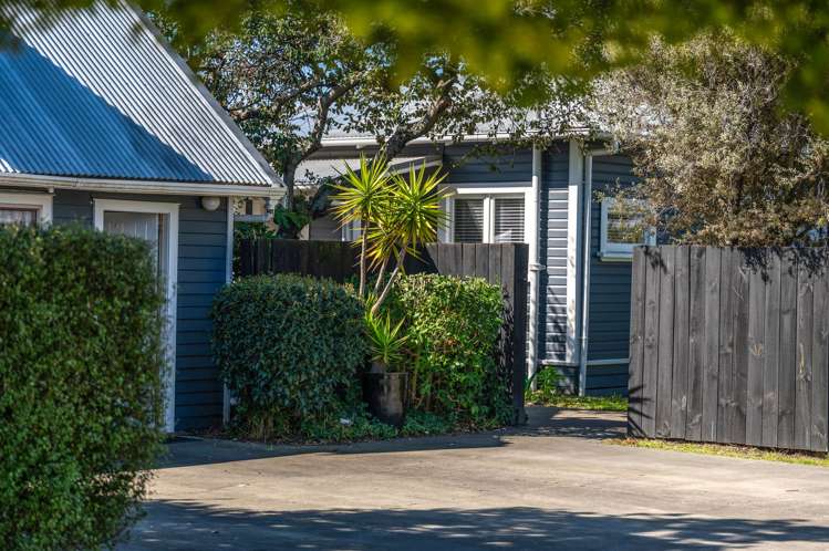 307 Riverslea Road South_0