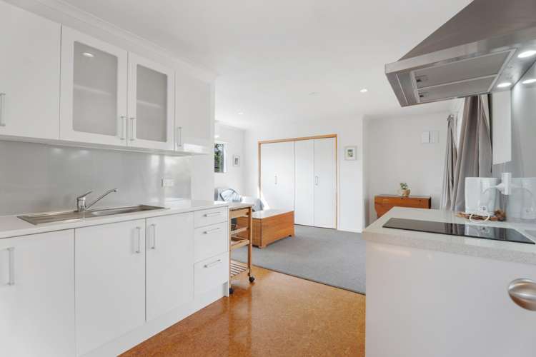 6 Lindis Place Mangere Bridge_14