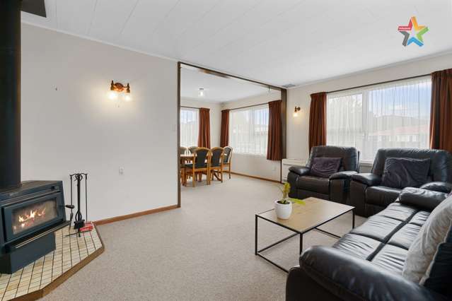 73 Karamu Crescent Wainuiomata_2