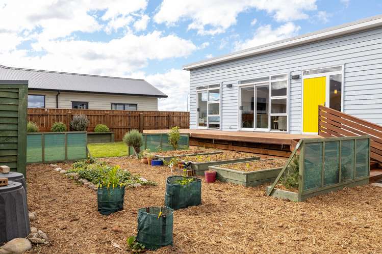 1A Community Green Featherston_16