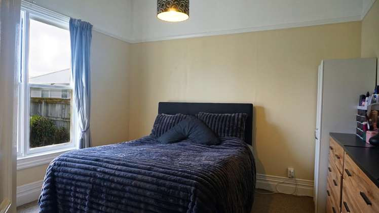 168 High Street South Carterton_11