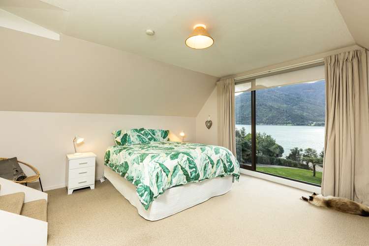 12 Saint Omer Road Kenepuru Sound_5