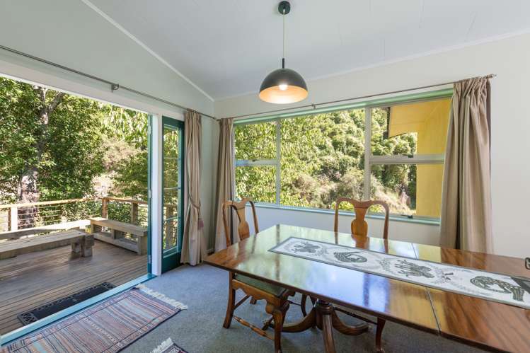 442 Church Valley Road Wakefield_4