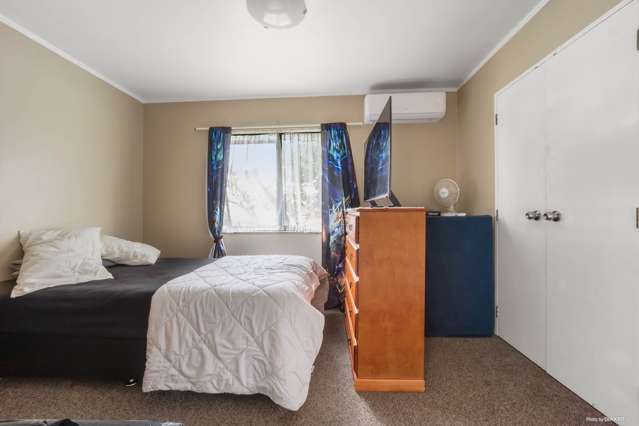 14 & 14A Virgo Place Glen Eden_2