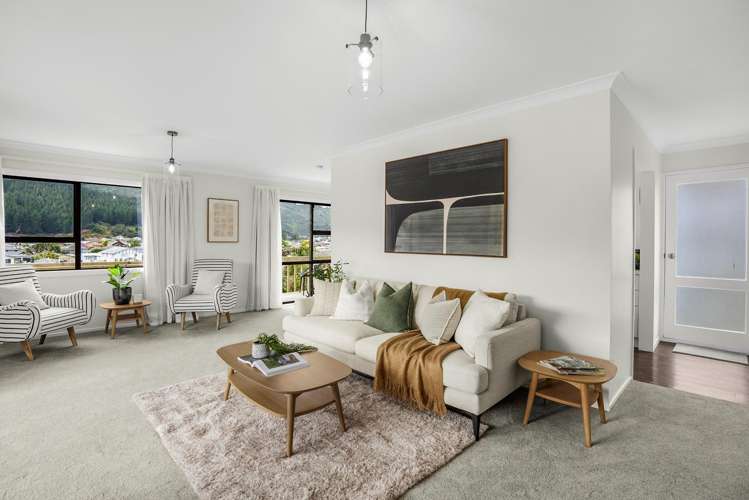 9 Naseby Grove Wainuiomata_4