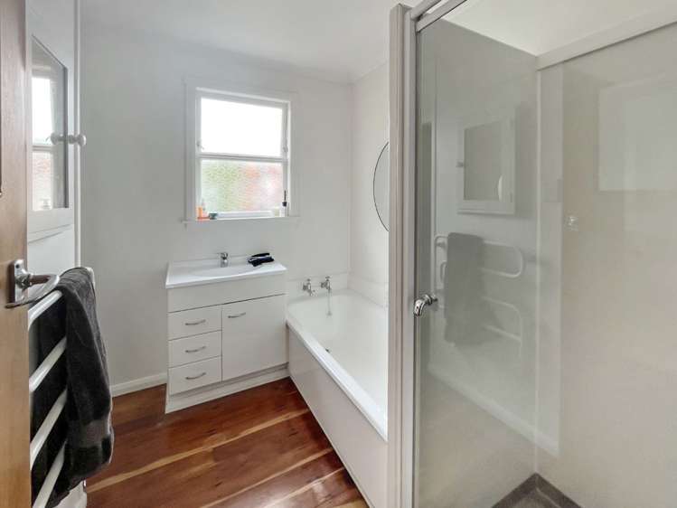 7 Ruha Street West End_9