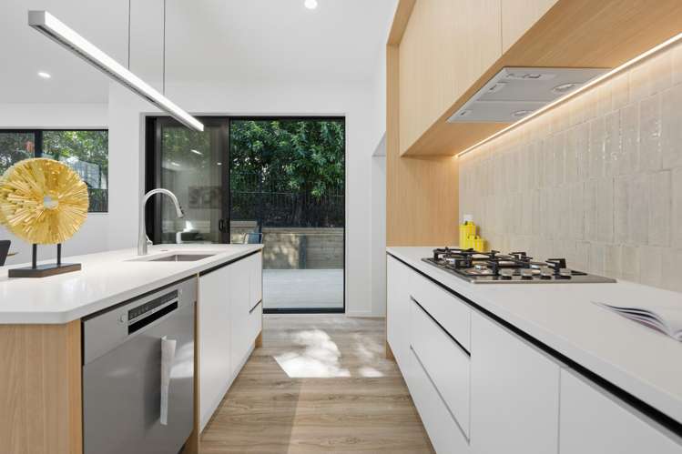 48 Hilling Street Titirangi_3