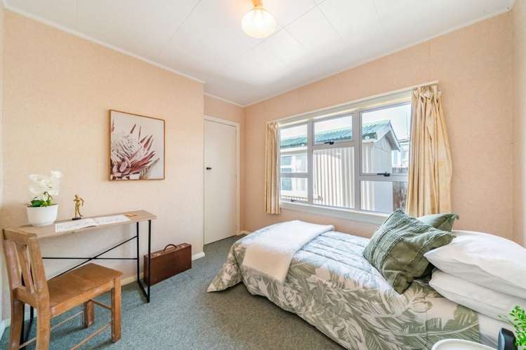 4 Heretaunga Square Silverstream_6