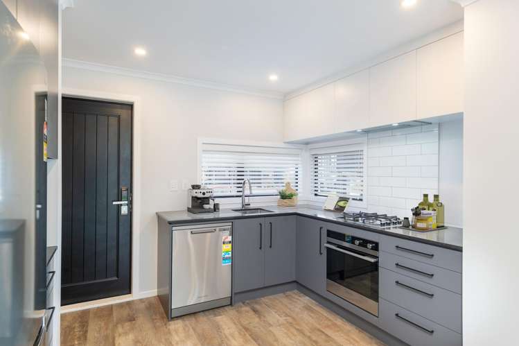 13 Betty Boyes Street_4