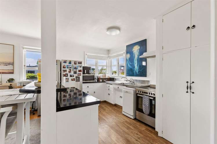 20 Cook Street Carters Beach_8