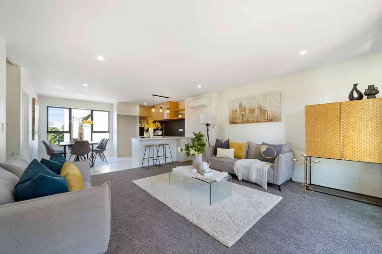 3/11 Sarona Avenue Glen Eden_1