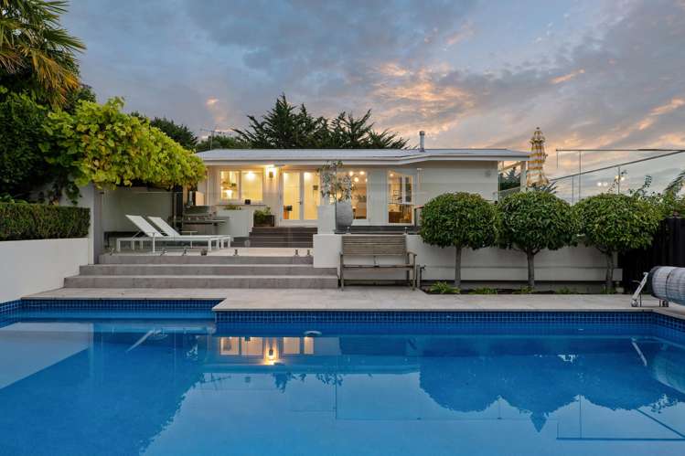 23 and 23A Balmoral Lane Redcliffs_1