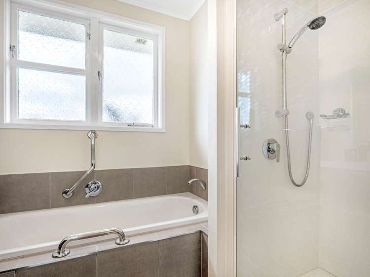 40 Roger Street Pukehangi_12