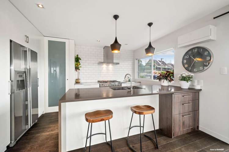 1/86 Seaview Road Castor Bay_5