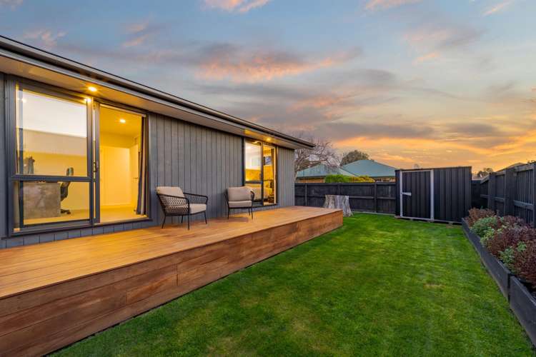6 Youngston Lane Woolston_17