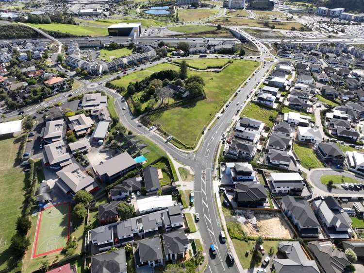 39 Spencer Road Oteha_9