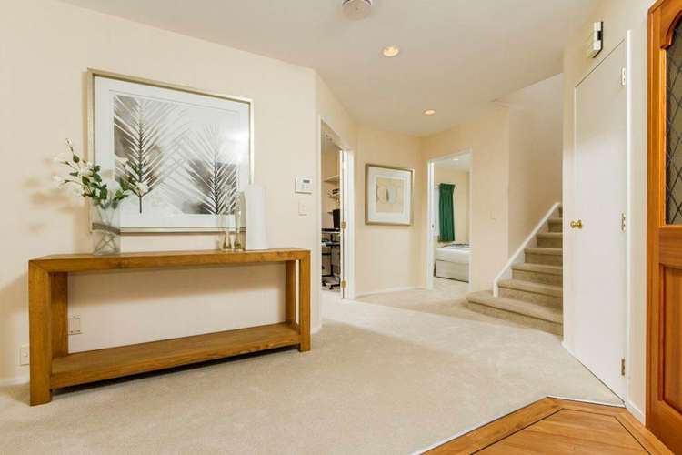 2/69 Seaview Road Castor Bay_15