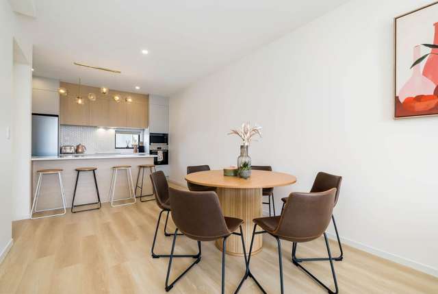 4 Papa Takaro Lane Flat Bush_2