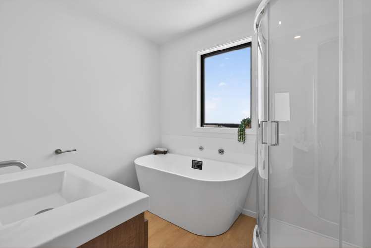 46 Wainuiomata Road Wainuiomata_14