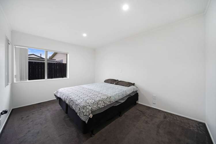 2/8 Pono Place Waiuku_6