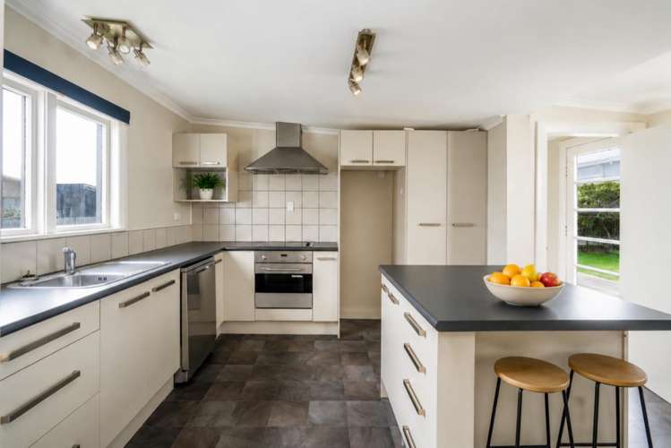 12 Avenal Street_4
