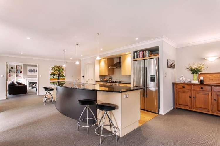 4 Springvale Gardens Harewood_6