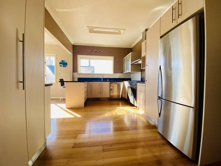 209 Powderham Street New Plymouth Central_7