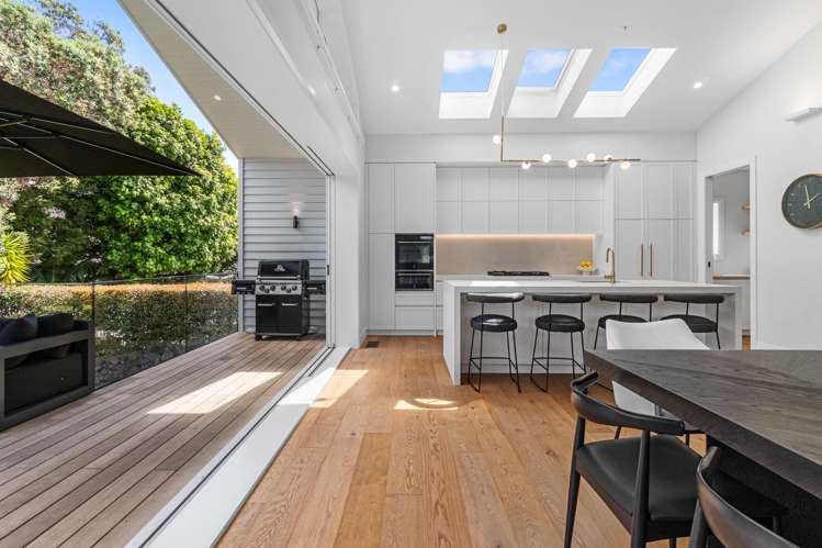 132 Peary Road Mt Eden_16