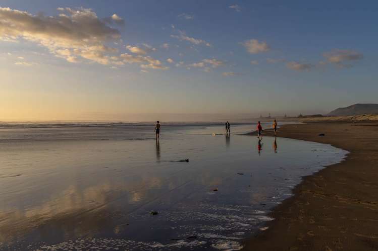 98 Motutara Road Muriwai_35