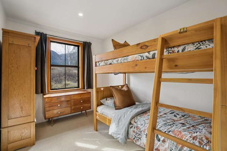 66 Te Awa Road Albert Town_36