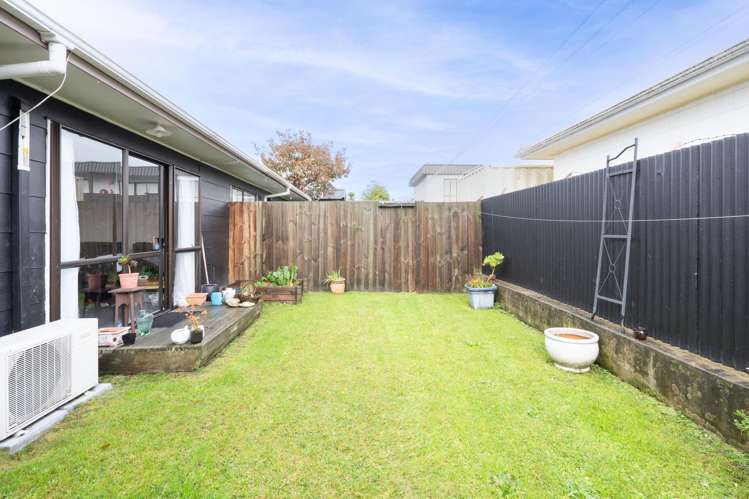 9 Ruihi Street Victoria_7