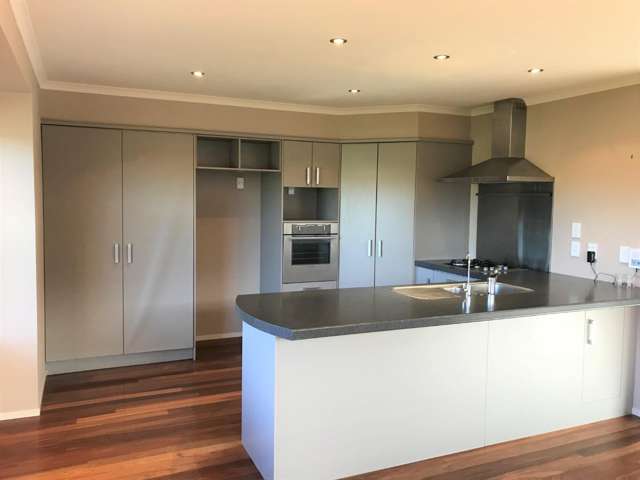 6 Daniel Crescent 11373_2