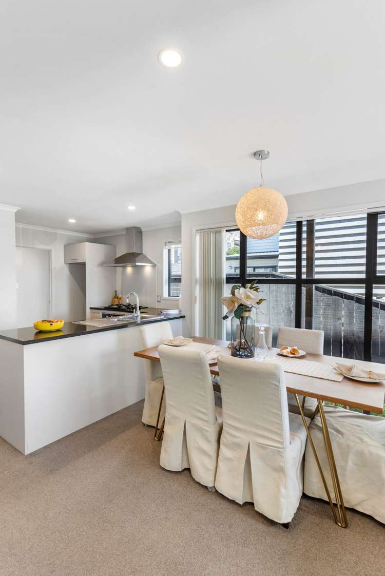 16 Hirimate Place Flat Bush_28