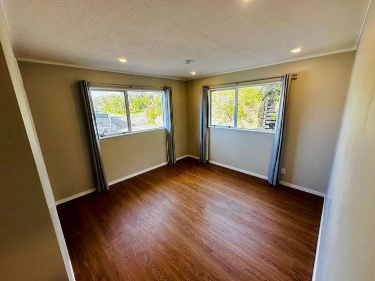 92 Thurleigh Grove Karori_7