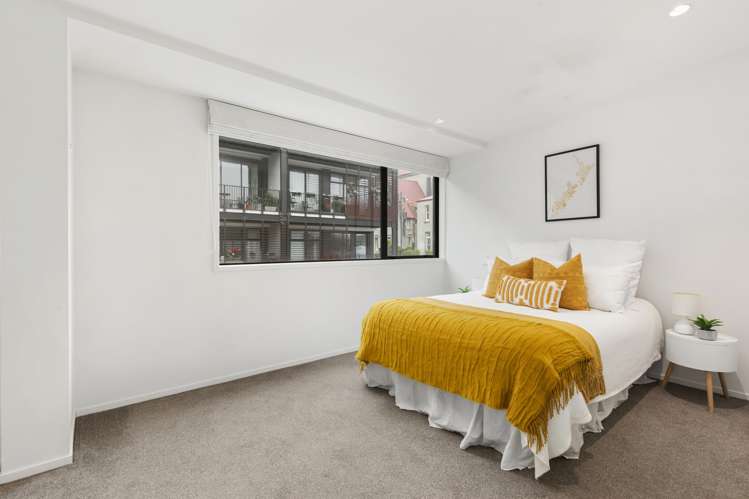 15 Jean Caldwell Way Island Bay_6