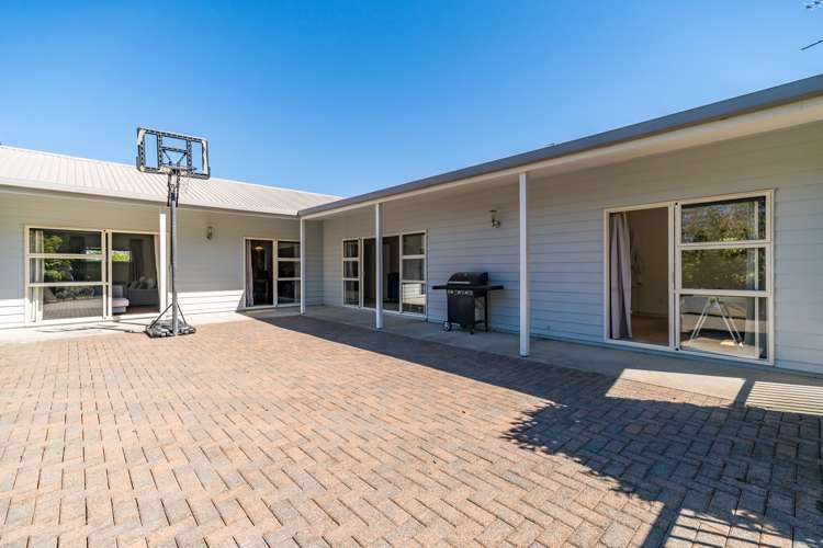88 Brian Crescent Stanmore Bay_9